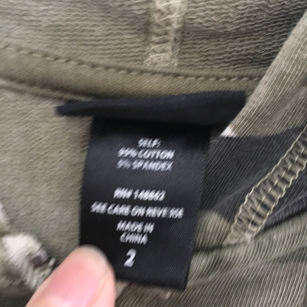 NWOT 1X Torrid Camo print Zip Up Hoodie camouflage - Picture 4 of 7